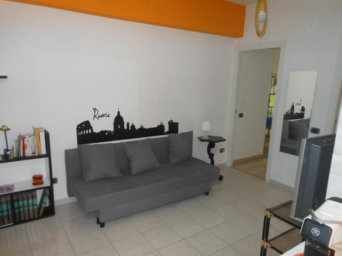 Tourist Viola Ai Gordiani Apartment